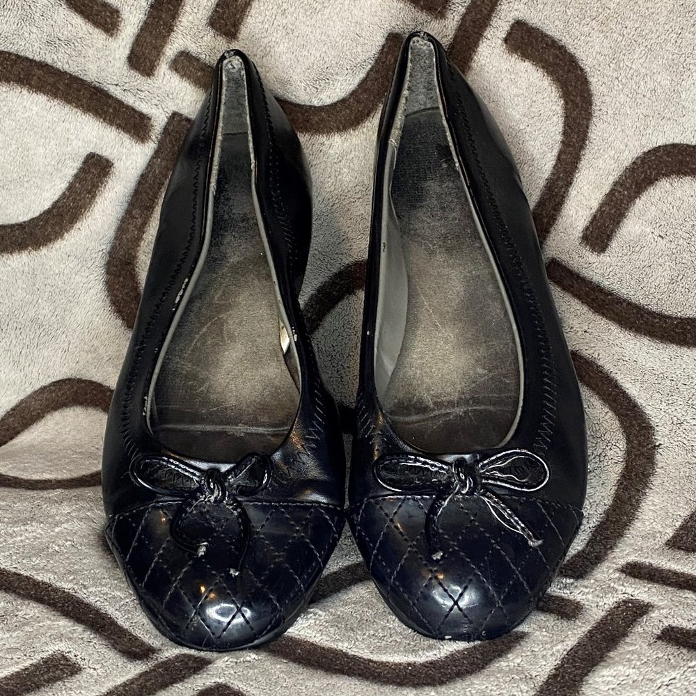 Cute Black Flats Size 8